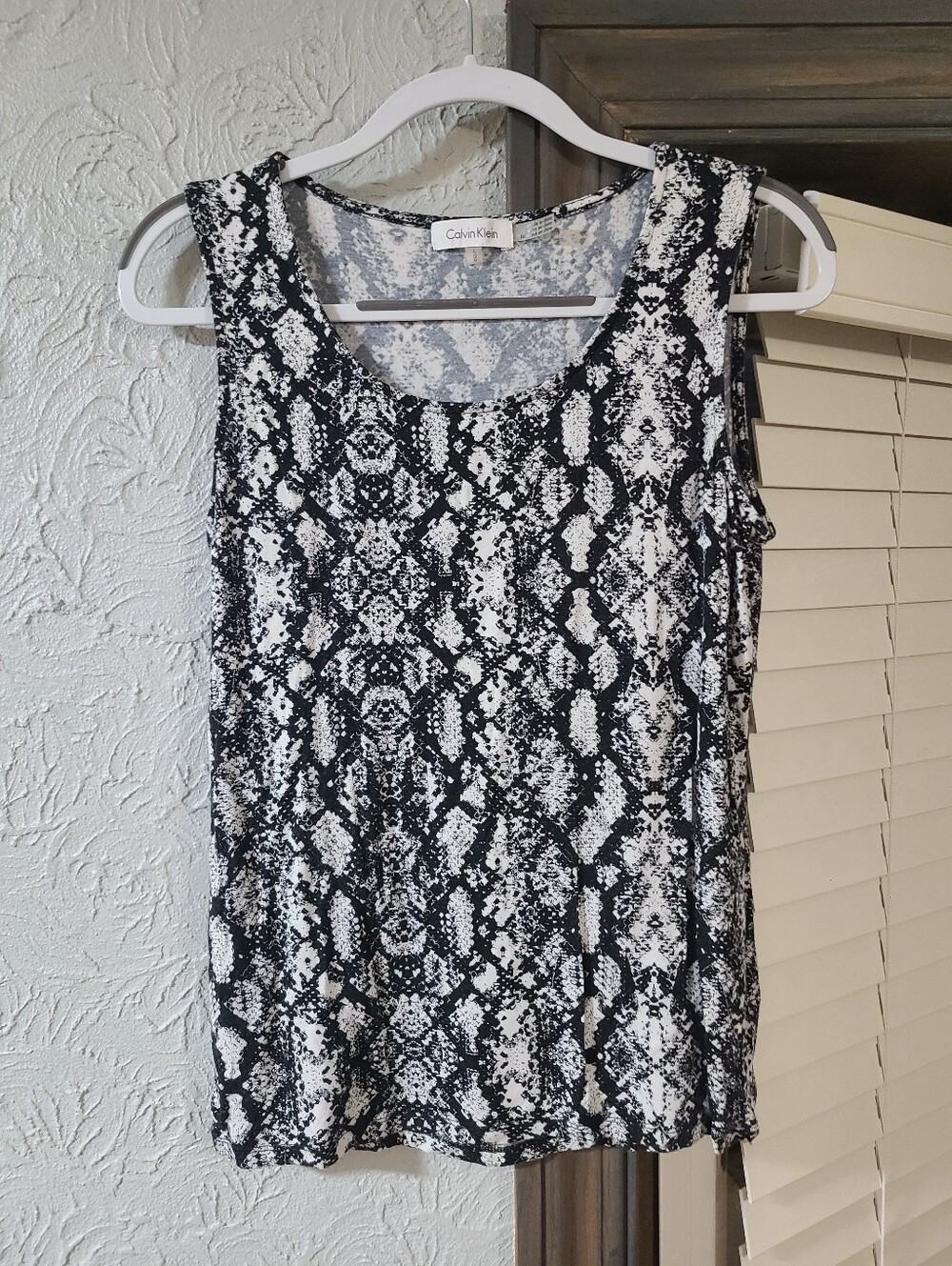 Calvin Klein Black & White Snake-Print Tank